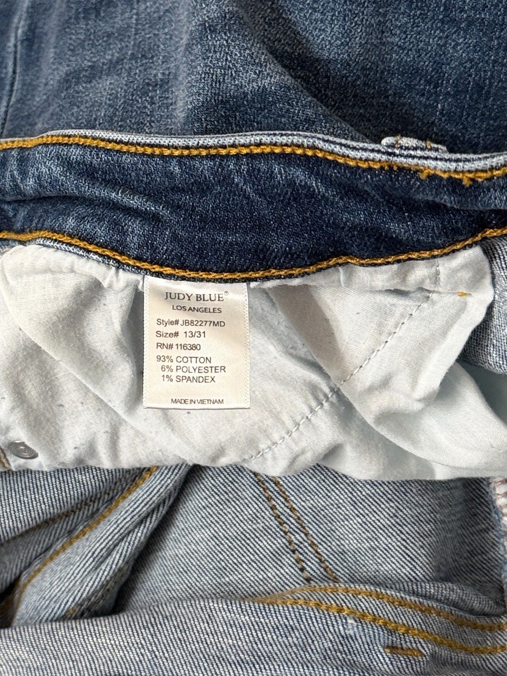 Judy Blue Boyfriend Fit Medium Wash Jeans - Picture 2 of 6